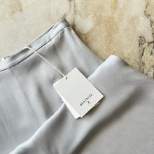 Charger l'image dans la galerie, Jupe évasée satin enver Beatrice