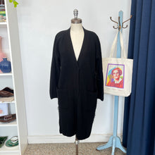 Charger l'image dans la galerie, Cardigan mi-long dos scintillant Fabiana Filippi