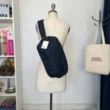 Charger l'image dans la galerie, Sac 8 Hr Sling unisexe MEC Mountain Equipment Company