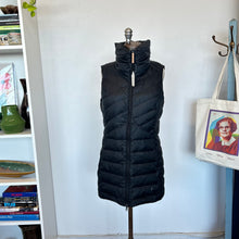 Charger l'image dans la galerie, Manteau long sans manches en duvet Indyeva