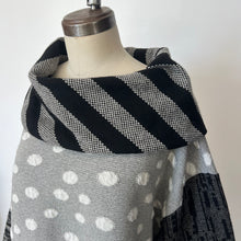 Charger l'image dans la galerie, Chandail Kedem Sasson