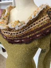 Charger l'image dans la galerie, Chandail vintage épaules dénudées Buffalo David Bitton