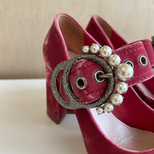 Charger l'image dans la galerie, Chaussures velours Miu Miu