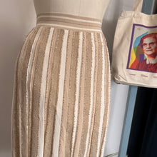 Charger l'image dans la galerie, Jupe lignée scintillante D. Exterior