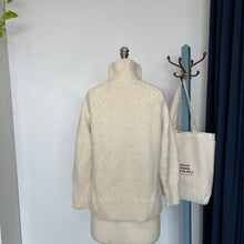 Charger l'image dans la galerie, Chandail en laine d'alpaga The Group Babaton