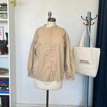 Charger l'image dans la galerie, Chemise beige Massimo Dutti