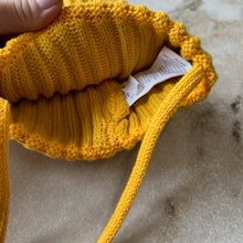 Charger l'image dans la galerie, Tuque mi-saison tricot jaune oreilles Deux par Deux