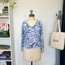 Charger l'image dans la galerie, Chandail imprimé Oui