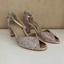 Charger l'image dans la galerie, Chaussures à talon haut et paillettes Anniel - Les Mal-Aimés ❤️🩹