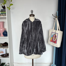 Charger l'image dans la galerie, Veste à capuchon en jersey de velours Persona par Marina Rinaldi
