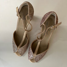 Charger l'image dans la galerie, Chaussures à talon haut et paillettes Anniel - Les Mal-Aimés ❤️🩹
