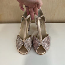 Charger l'image dans la galerie, Chaussures à talon haut et paillettes Anniel - Les Mal-Aimés ❤️🩹