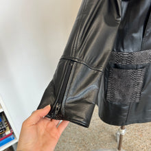 Charger l'image dans la galerie, Manteau cuir Lavoie Morin cuir et fourrures