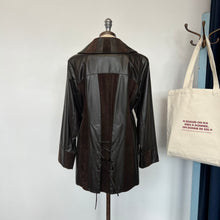 Charger l'image dans la galerie, Manteau en cuir brun Lavoie Morin cuir et fourrures