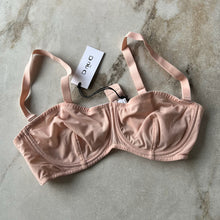 Charger l'image dans la galerie, Soutien gorge corbeille D.nu.D