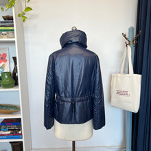 Charger l'image dans la galerie, Manteau mi-saison Akris punto