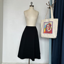 Charger l'image dans la galerie, Jupe noire Nadya Toto