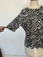 Charger l'image dans la galerie, Chandail zebré Bimba y Lola