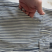 Charger l'image dans la galerie, Short bermuda ligné Deux par Deux 8 ans