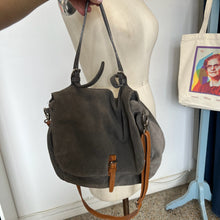 Charger l'image dans la galerie, Sac à main gris en cuir