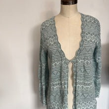 Charger l'image dans la galerie, Cardigan long en tricot scintillant D. Exterior