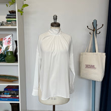 Charger l'image dans la galerie, Blouse à col Carla G