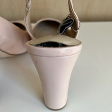 Charger l'image dans la galerie, Chaussures à talon Wandel Caprice - Les Mal-Aimés ❤️🩹