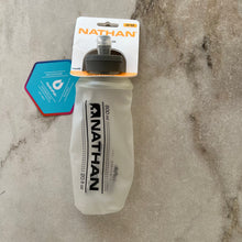 Charger l'image dans la galerie, Bouteille d'eau souple Nathan Soft Flask 20oz