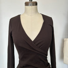 Charger l'image dans la galerie, Chandail Gentle Fawn