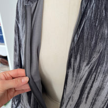 Charger l'image dans la galerie, Veste à capuchon en jersey de velours Persona par Marina Rinaldi