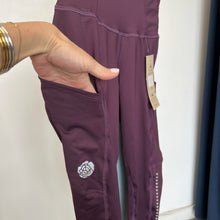 Charger l'image dans la galerie, Legging taille haute de course brave (ajustement de longueur) Rose Buddha