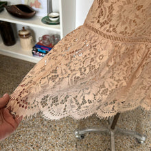 Charger l'image dans la galerie, Robe en dentelle Savannah Shades Marc Aurel