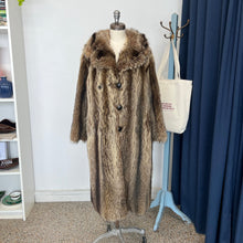 Charger l'image dans la galerie, Manteau de fourrure vintage