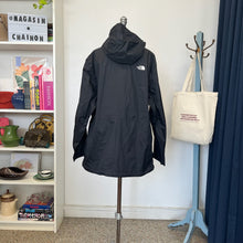 Charger l'image dans la galerie, Manteau de pluie Alta Vista The North Face - Les Mal-Aimés ❤️🩹