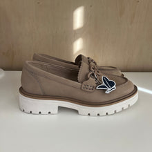Charger l'image dans la galerie, Chaussures loafers beige Caprice