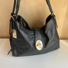 Charger l'image dans la galerie, Sac à main Madison Carlyle Coach