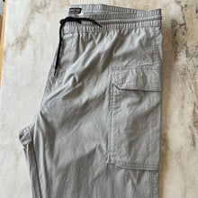 Charger l'image dans la galerie, Pantalon gris Signature by Levi Strauss & Co