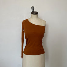 Charger l'image dans la galerie, Chandail asymtrique c'est moi