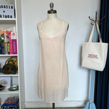 Charger l'image dans la galerie, Robe en dentelle Savannah Shades Marc Aurel