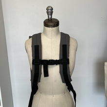 Charger l'image dans la galerie, Sac à dos Rolltop Rucksack Rains - Les Mal-Aimés ❤️🩹