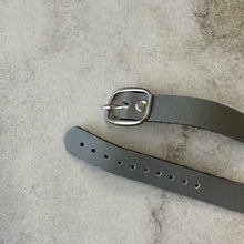 Charger l'image dans la galerie, Bracelet long pour montre 26mm cuir gris Chikiboom