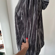 Charger l'image dans la galerie, Veste à capuchon en jersey de velours Persona par Marina Rinaldi