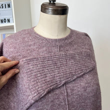 Charger l'image dans la galerie, Chandail tricot doux Legendary Outfiters