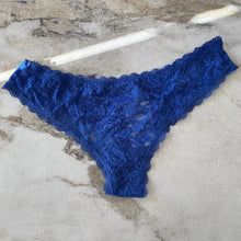 Charger l'image dans la galerie, Culotte rosessence Aubade