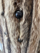 Charger l'image dans la galerie, Manteau de fourrure vintage