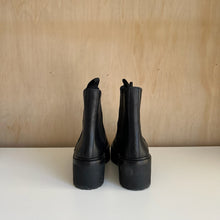 Charger l'image dans la galerie, Bottes en cuir Reggie Loeffler Randall