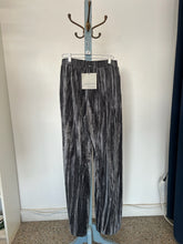 Charger l'image dans la galerie, Pantalon en jersey de velours Persona par Marina Rinaldi