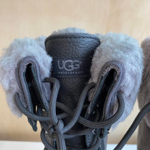 Charger l'image dans la galerie, Bottes UGG Adirondack - Les Mal-Aimés ❤️🩹
