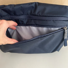 Charger l'image dans la galerie, Sac 8 Hr Sling unisexe MEC Mountain Equipment Company