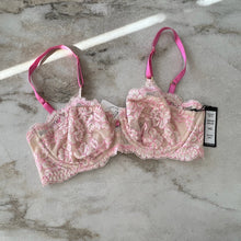 Charger l'image dans la galerie, Soutien-gorge Pillow Talk Montelle Intimates